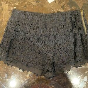 Zara Basic Lace shorts with gold accented side zipper and elastic waist black M